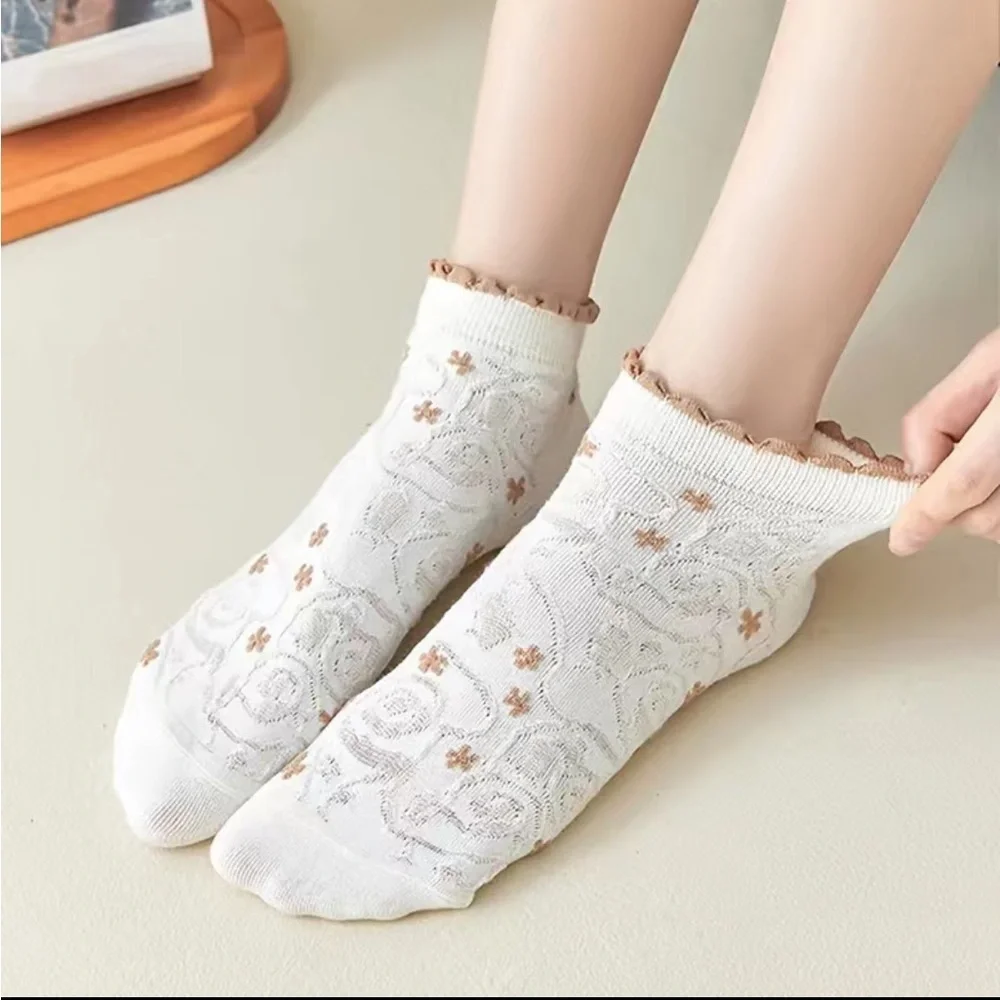 Women’s Floral Lace White Socks 5 Pairs